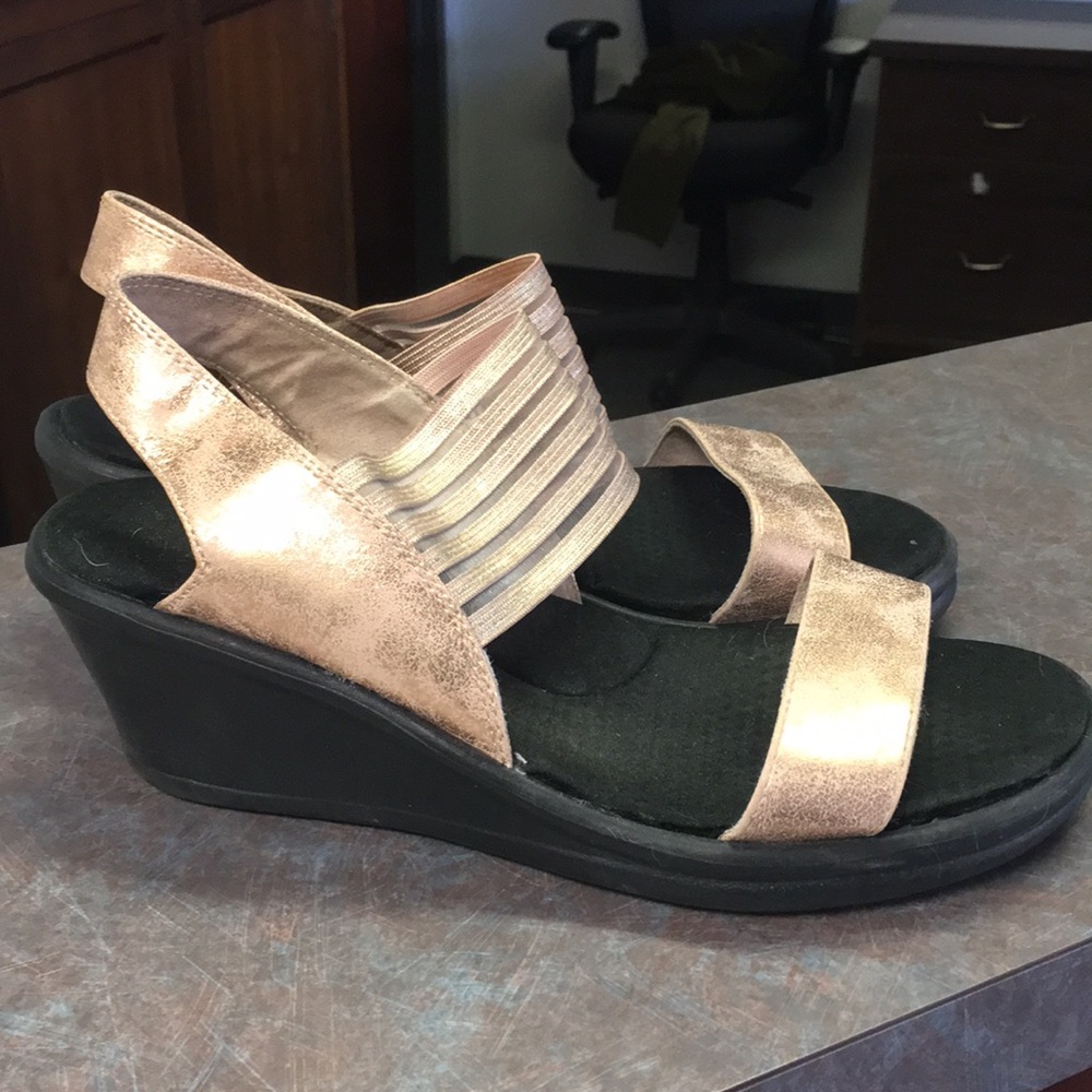 Sketcher ultimate comfort foam wedges